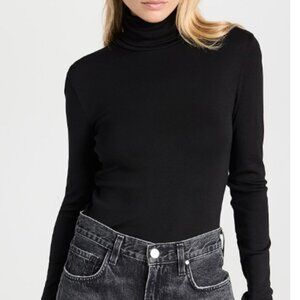 NWT Splendid Classic Turtleneck